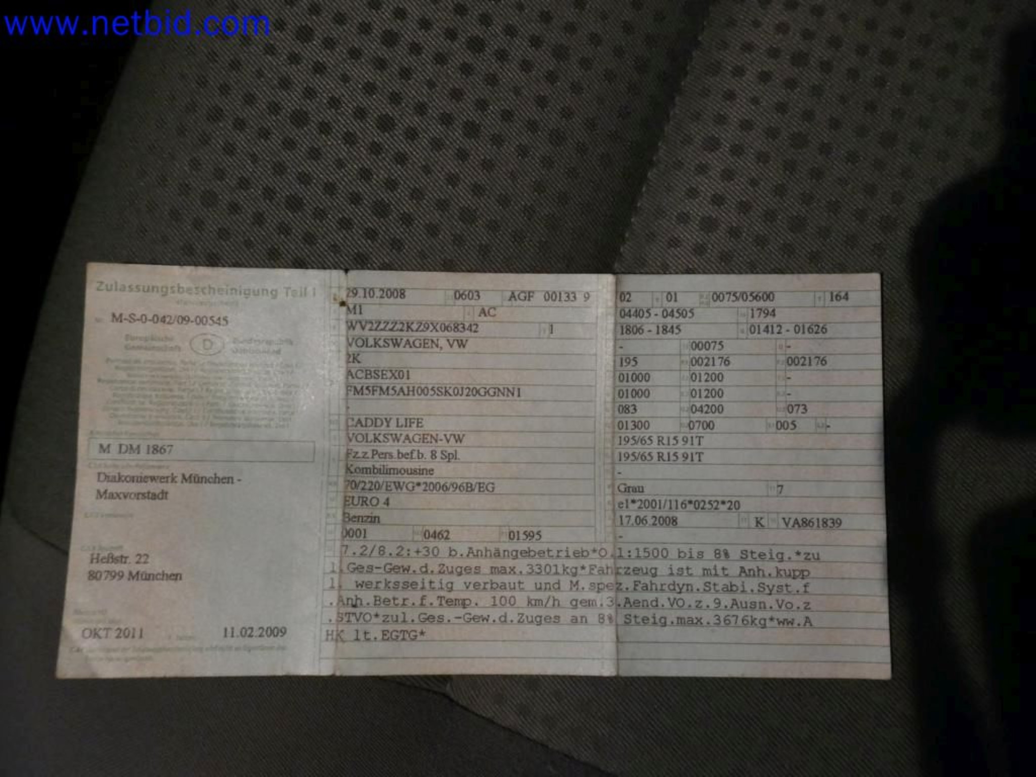 Medyczne urządzenia techniczne, wyposażenie i meble szpitalne-20