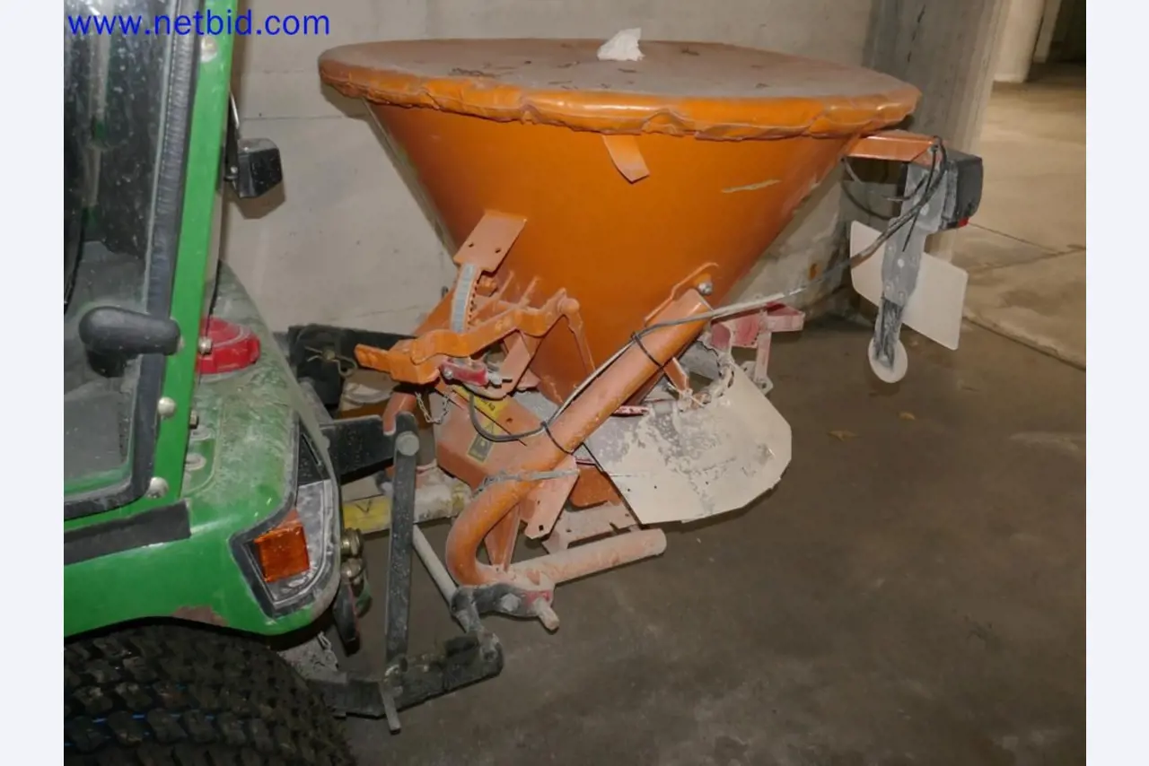 Medyczne urządzenia techniczne, wyposażenie i meble szpitalne-11