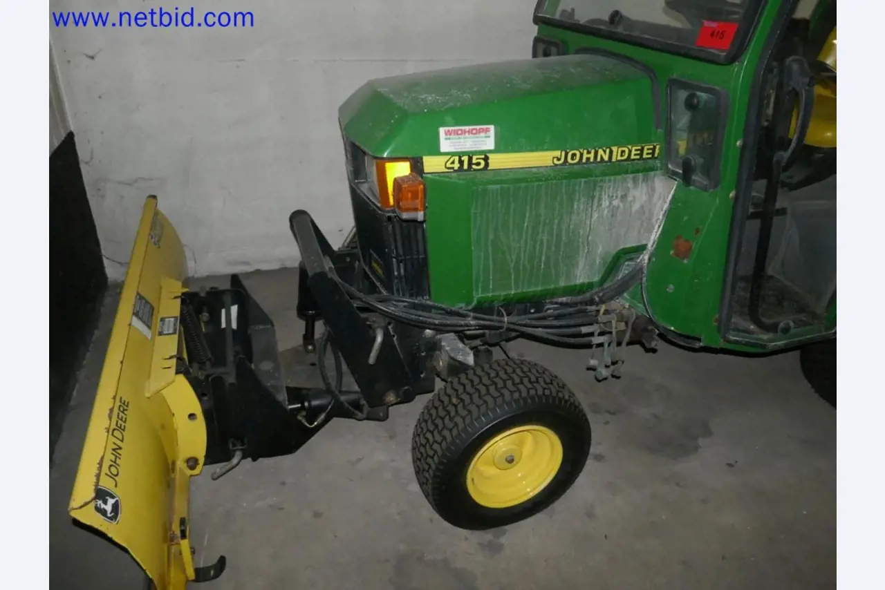 Medyczne urządzenia techniczne, wyposażenie i meble szpitalne-7