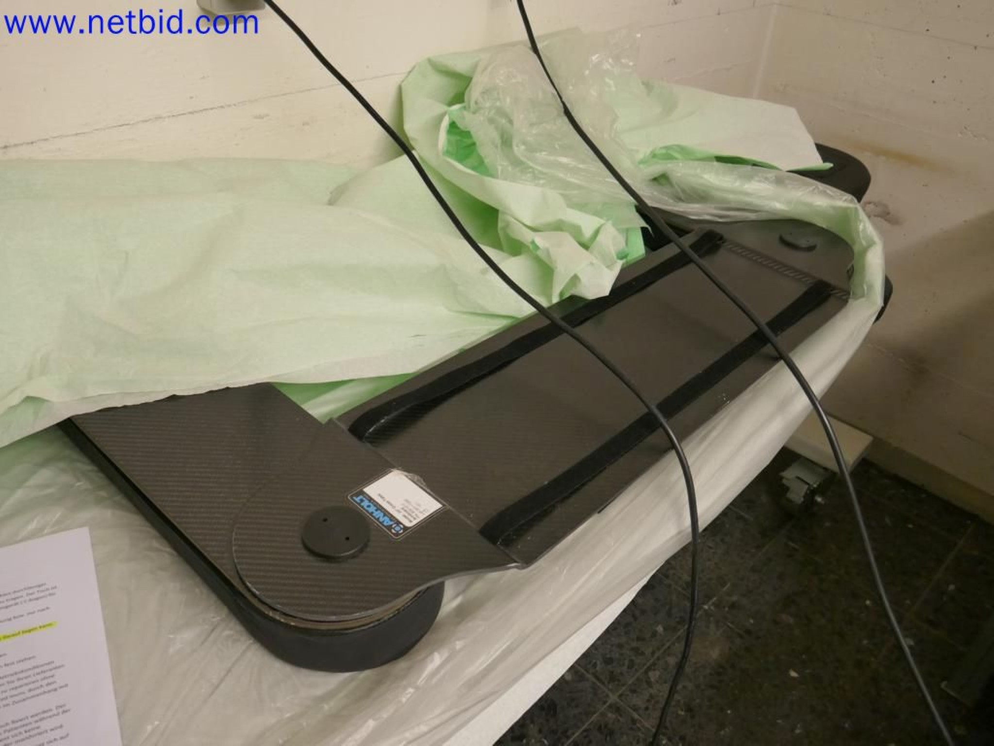 Appareils techniques médicaux, aménagement et mobilier d'un hôpital-4