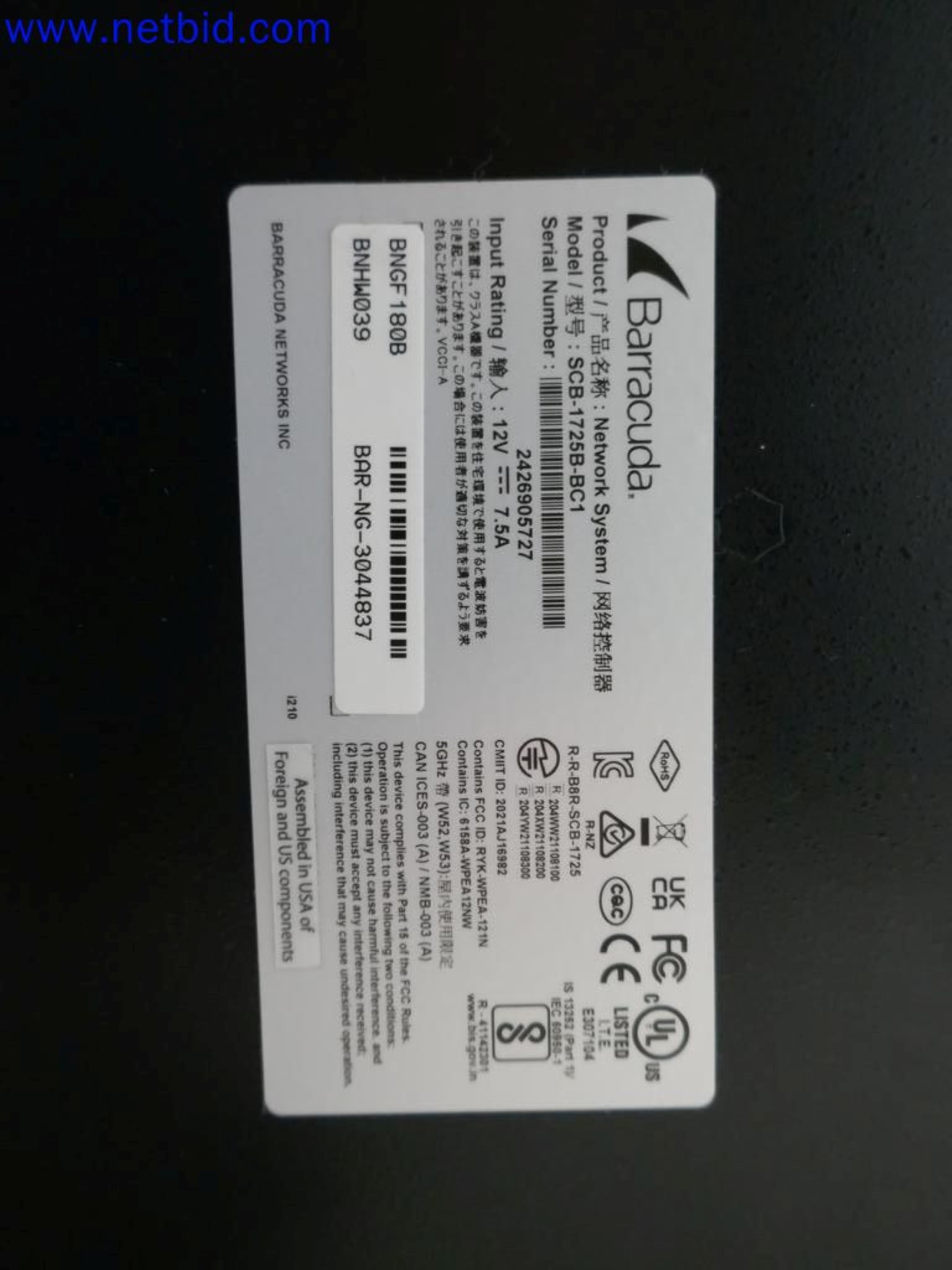 Medyczne urządzenia techniczne, wyposażenie i meble szpitalne-3