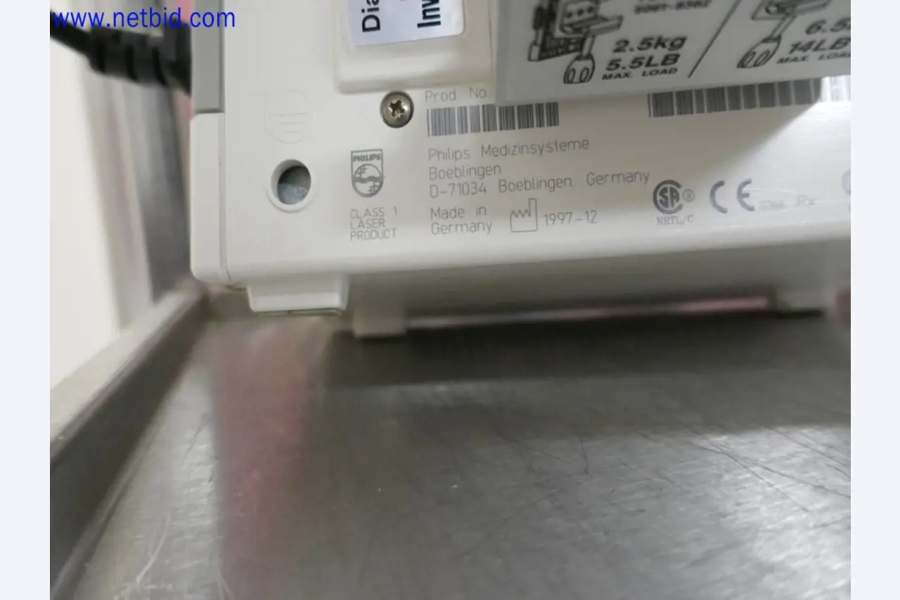 Appareils techniques médicaux, aménagement et mobilier d'un hôpital-3