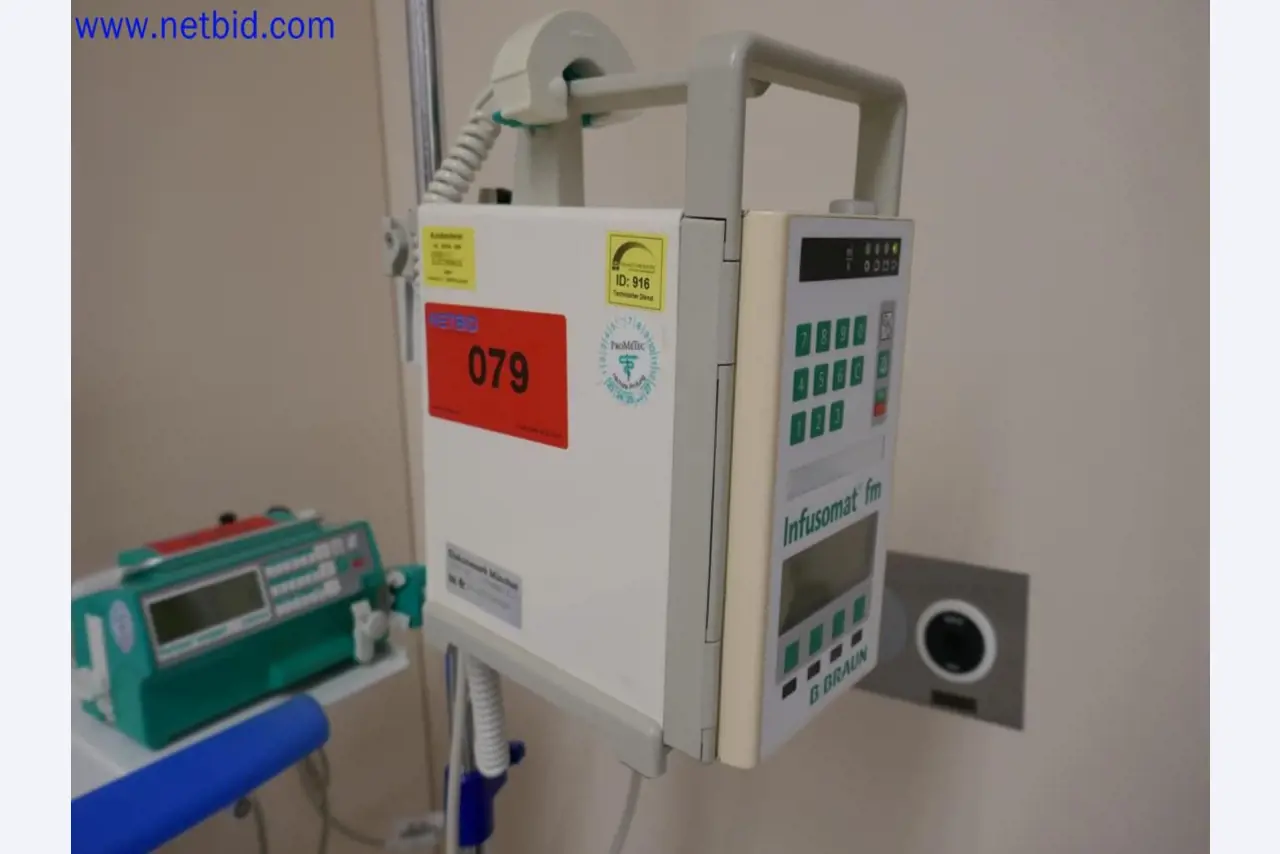 Medyczne urządzenia techniczne, wyposażenie i meble szpitalne-1