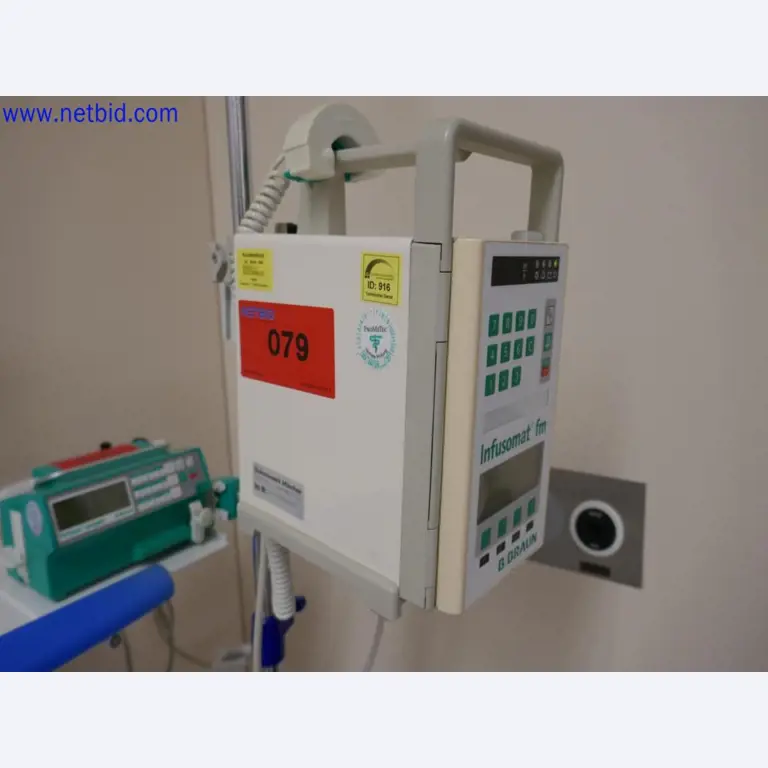 Medyczne urządzenia techniczne, wyposażenie i meble szpitalne-1