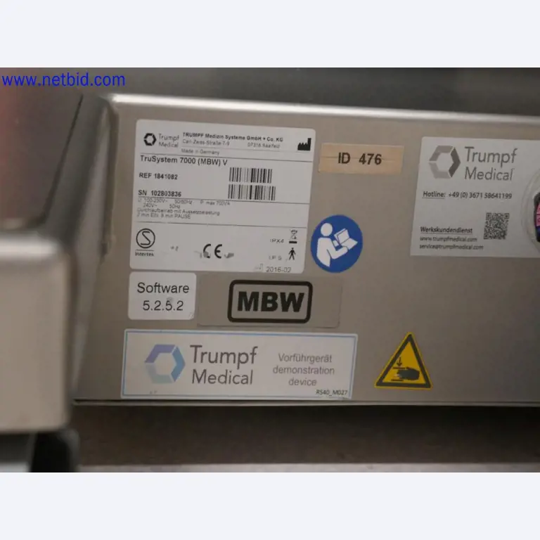 Medizinisch technische Geräte, Einrichtung und Mobiliar eines Krankenhauses-4