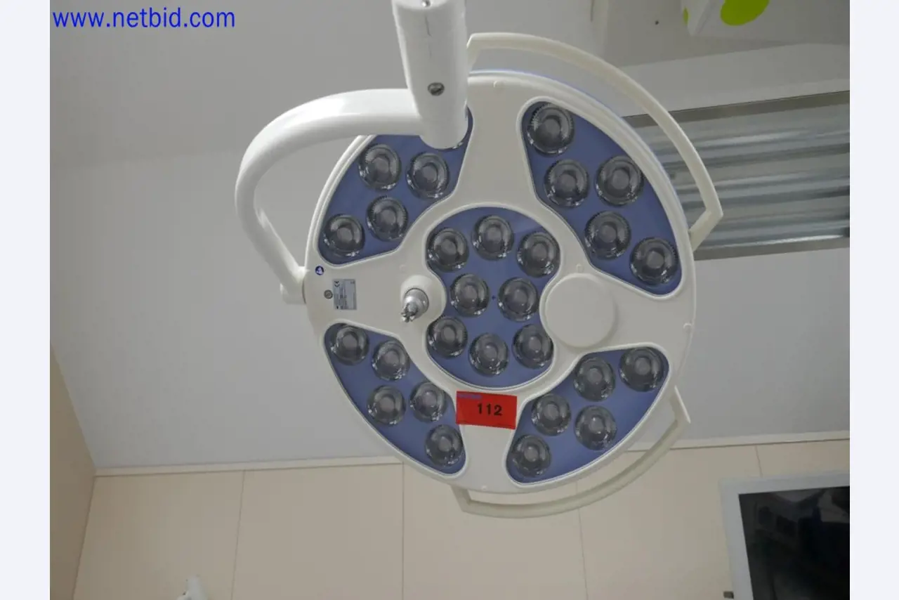 Medyczne urządzenia techniczne, wyposażenie i meble szpitalne-2