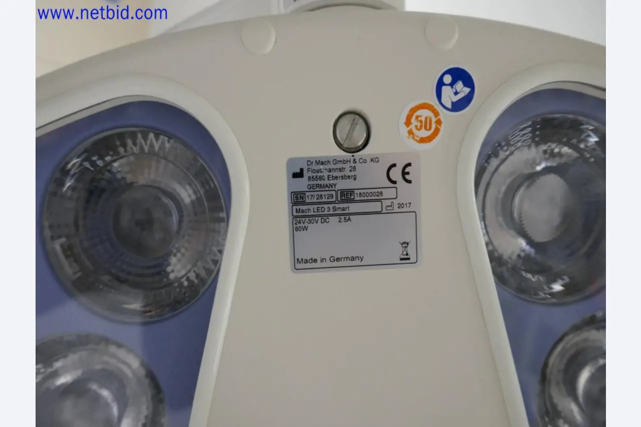 Medyczne urządzenia techniczne, wyposażenie i meble szpitalne-3