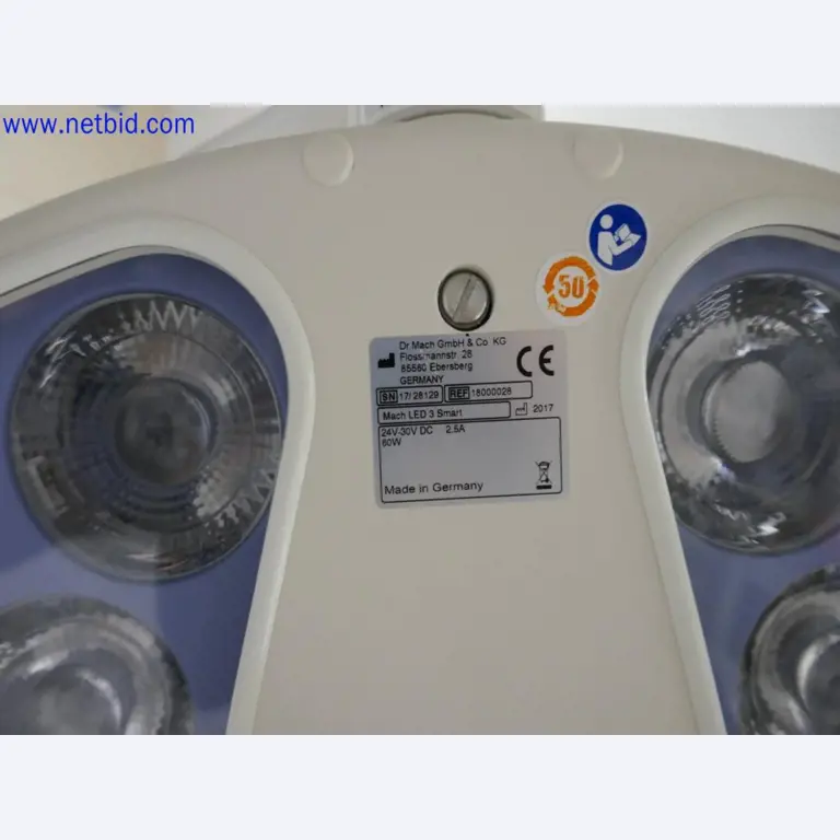 Medyczne urządzenia techniczne, wyposażenie i meble szpitalne-3