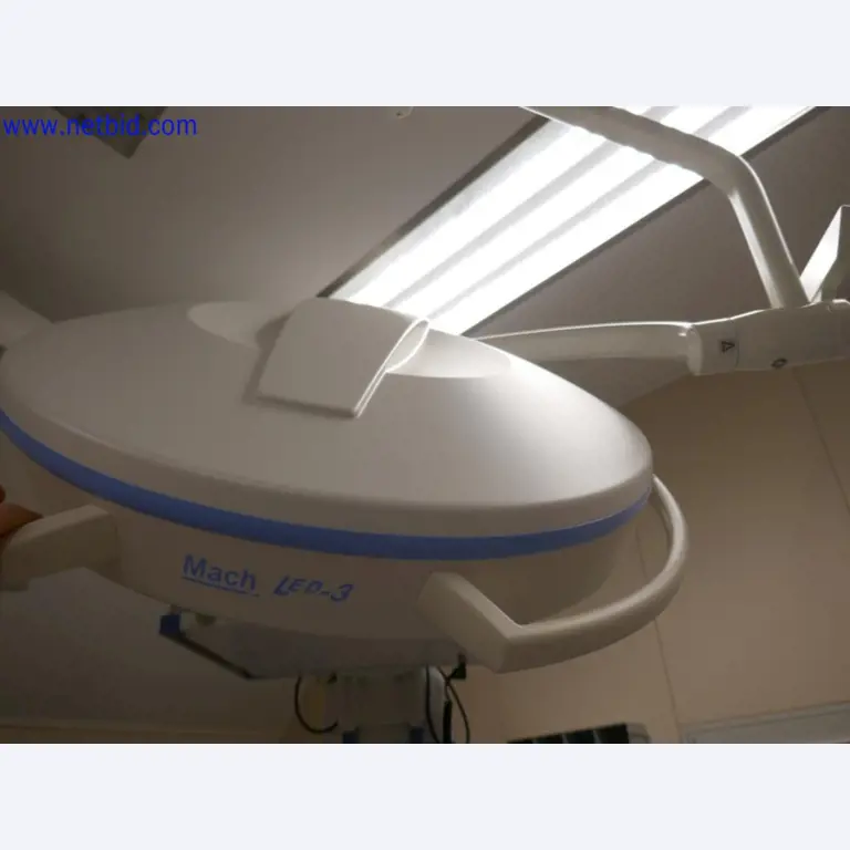 Medyczne urządzenia techniczne, wyposażenie i meble szpitalne-6