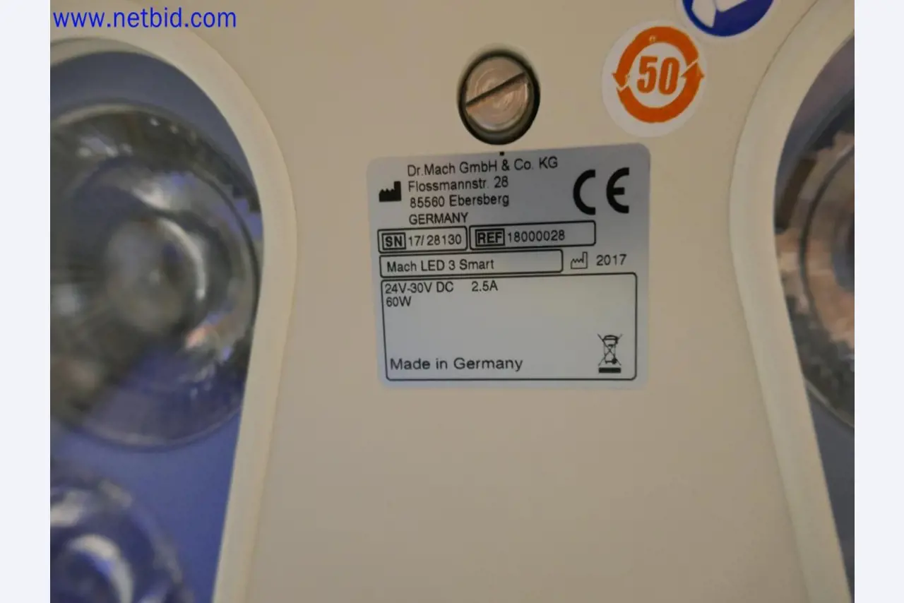 Medyczne urządzenia techniczne, wyposażenie i meble szpitalne-4