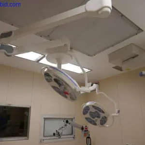 2 Oświetlenie sali operacyjnej Dr. Mach Mach LED 3 Smart