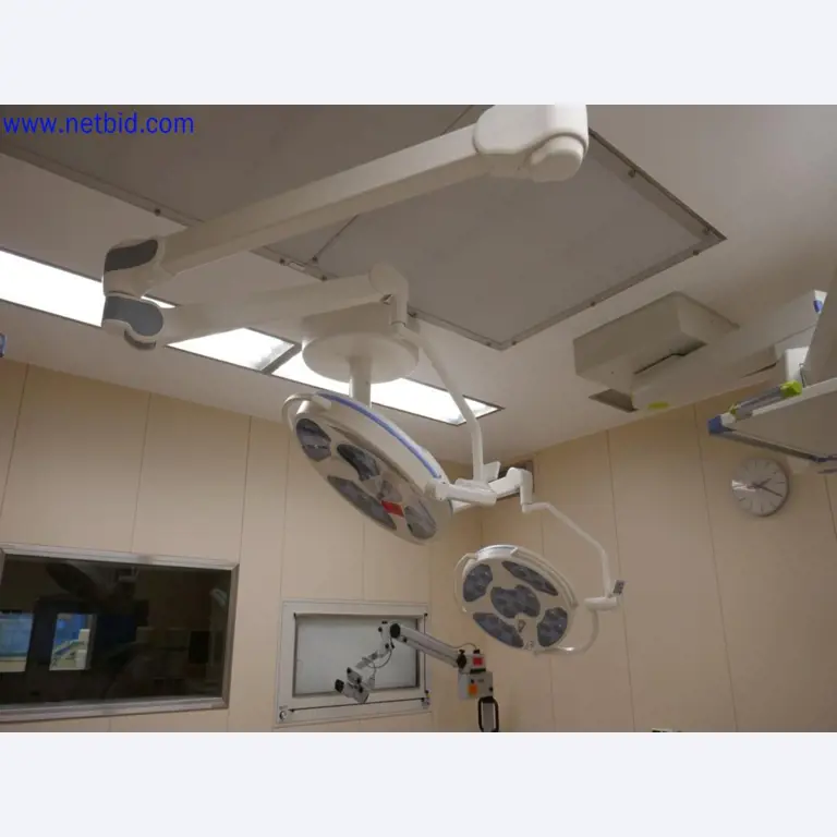 Medyczne urządzenia techniczne, wyposażenie i meble szpitalne-1