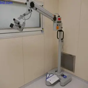 Mobilny mikroskop chirurgiczny Zeiss