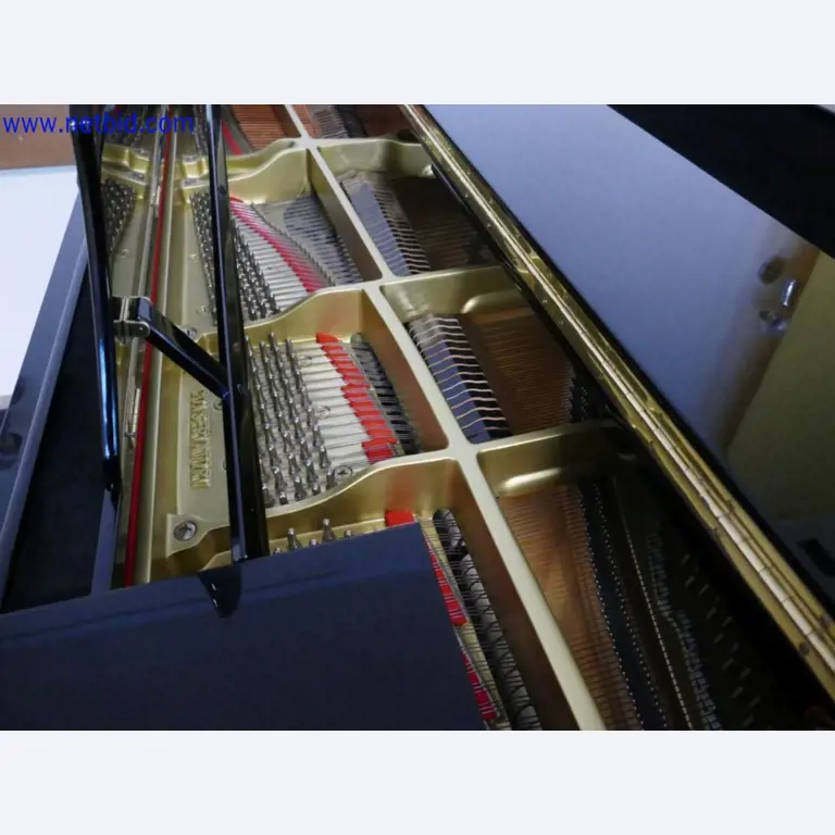 Medyczne urządzenia techniczne, wyposażenie i meble szpitalne-4