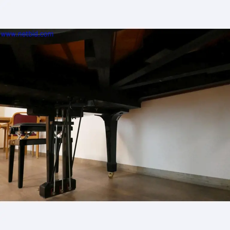 Medyczne urządzenia techniczne, wyposażenie i meble szpitalne-8