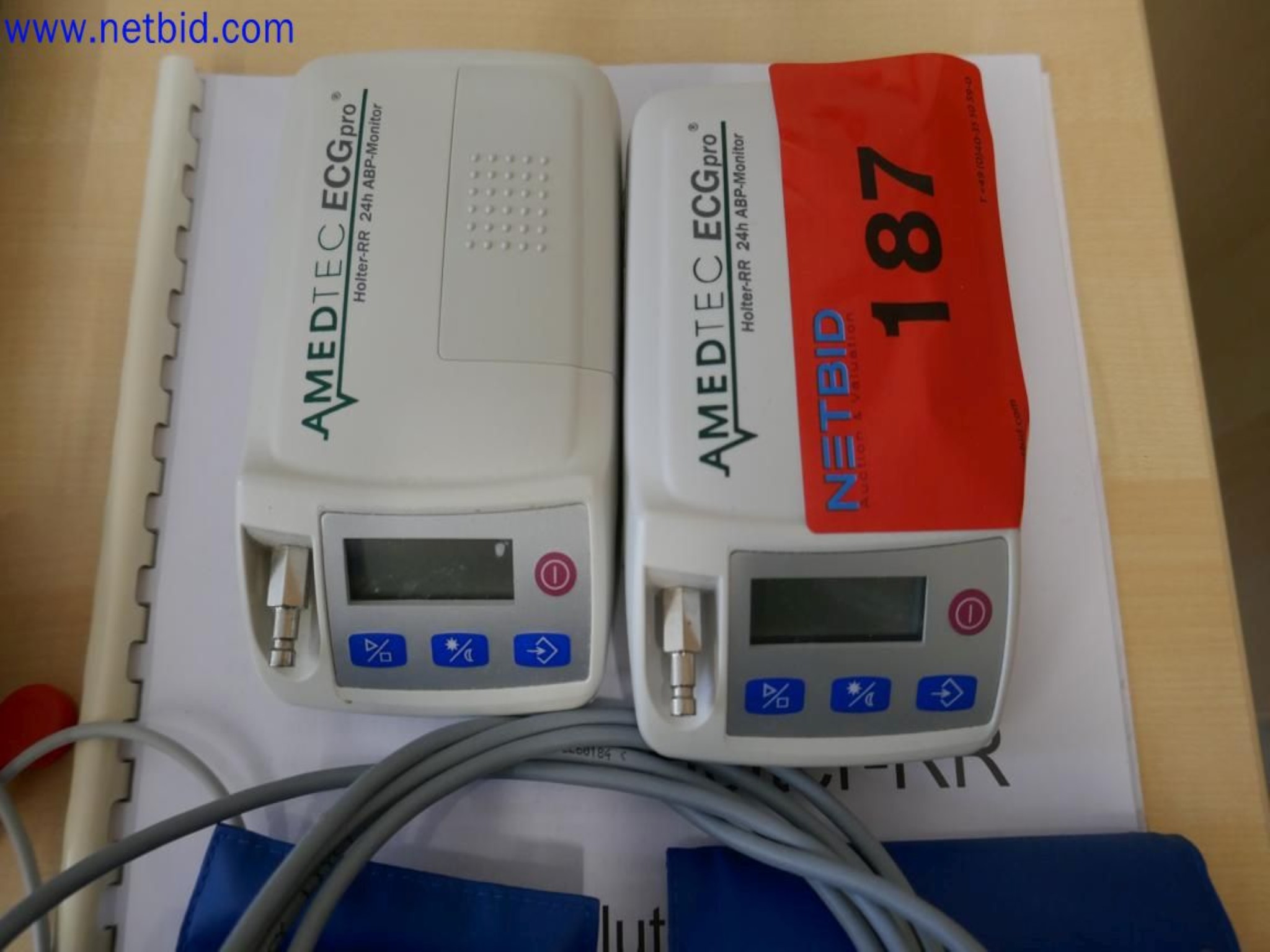 Medyczne urządzenia techniczne, wyposażenie i meble szpitalne-2