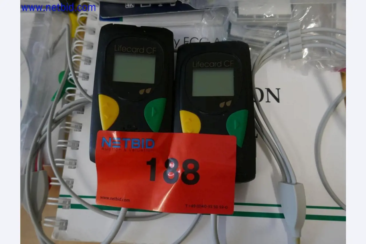 Medyczne urządzenia techniczne, wyposażenie i meble szpitalne-1