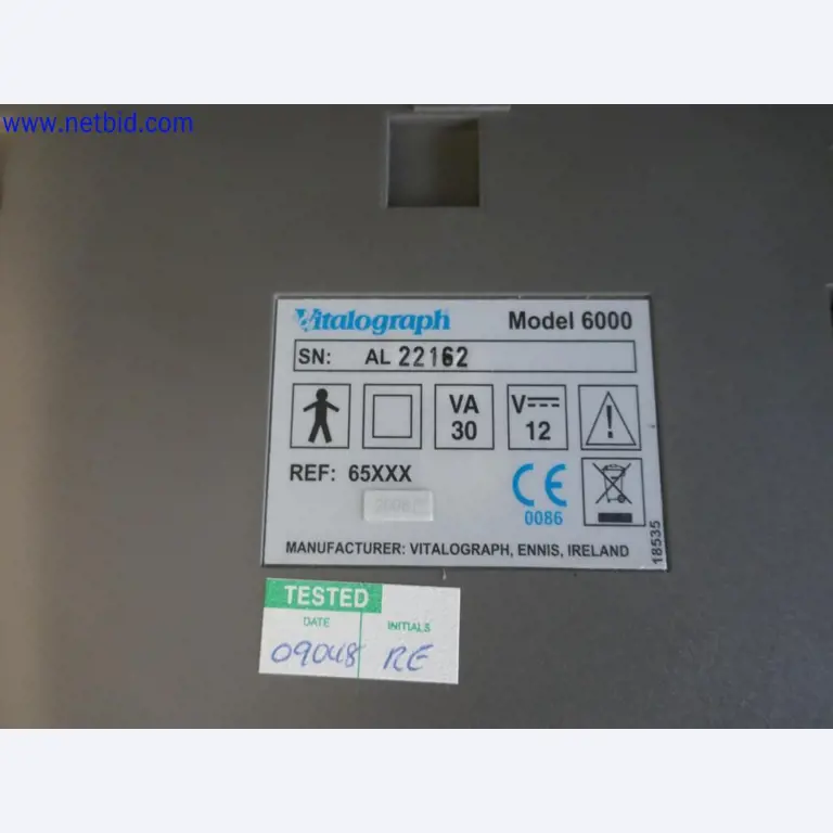 Medyczne urządzenia techniczne, wyposażenie i meble szpitalne-2