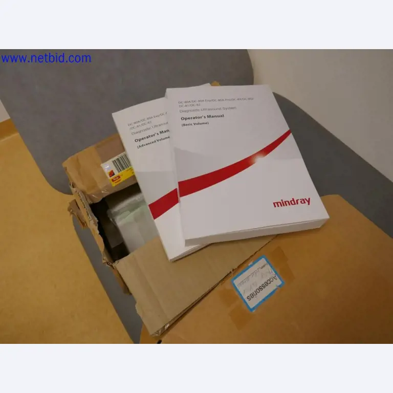 Medyczne urządzenia techniczne, wyposażenie i meble szpitalne-3