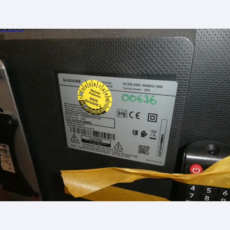 Medyczne urządzenia techniczne, wyposażenie i meble szpitalne-1