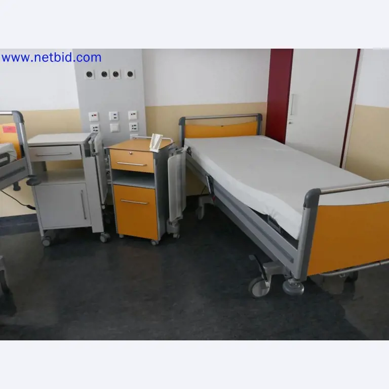 Medyczne urządzenia techniczne, wyposażenie i meble szpitalne-2