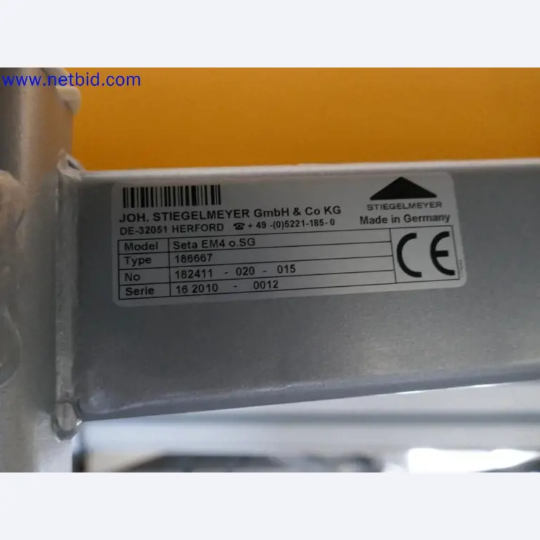 Medyczne urządzenia techniczne, wyposażenie i meble szpitalne-5