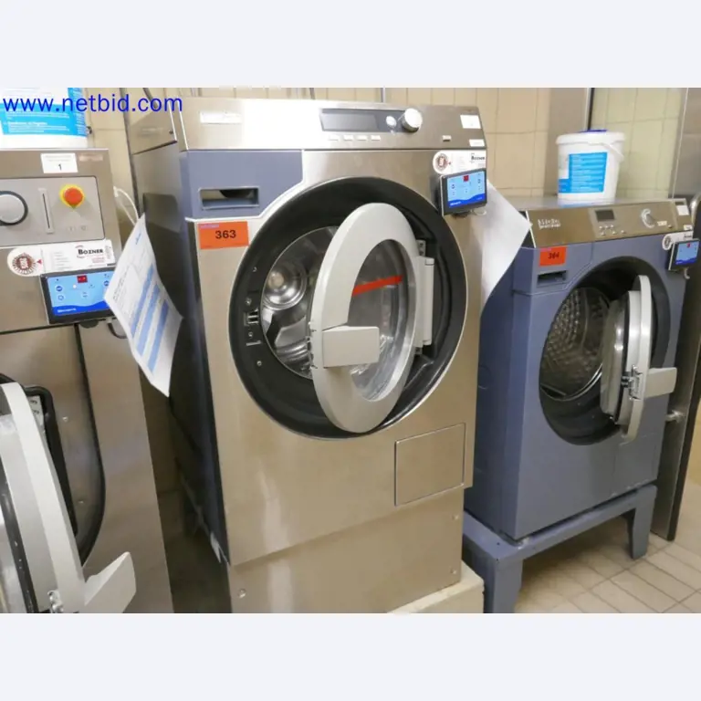 Medyczne urządzenia techniczne, wyposażenie i meble szpitalne-1