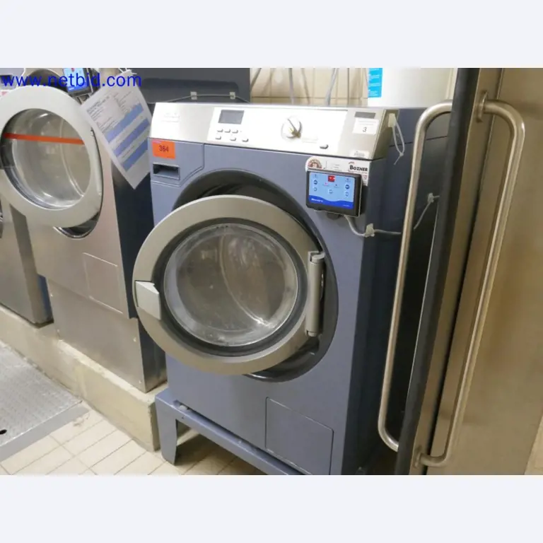 Medyczne urządzenia techniczne, wyposażenie i meble szpitalne-1