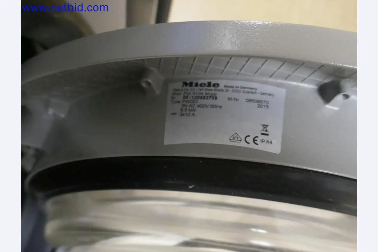 Medyczne urządzenia techniczne, wyposażenie i meble szpitalne-2