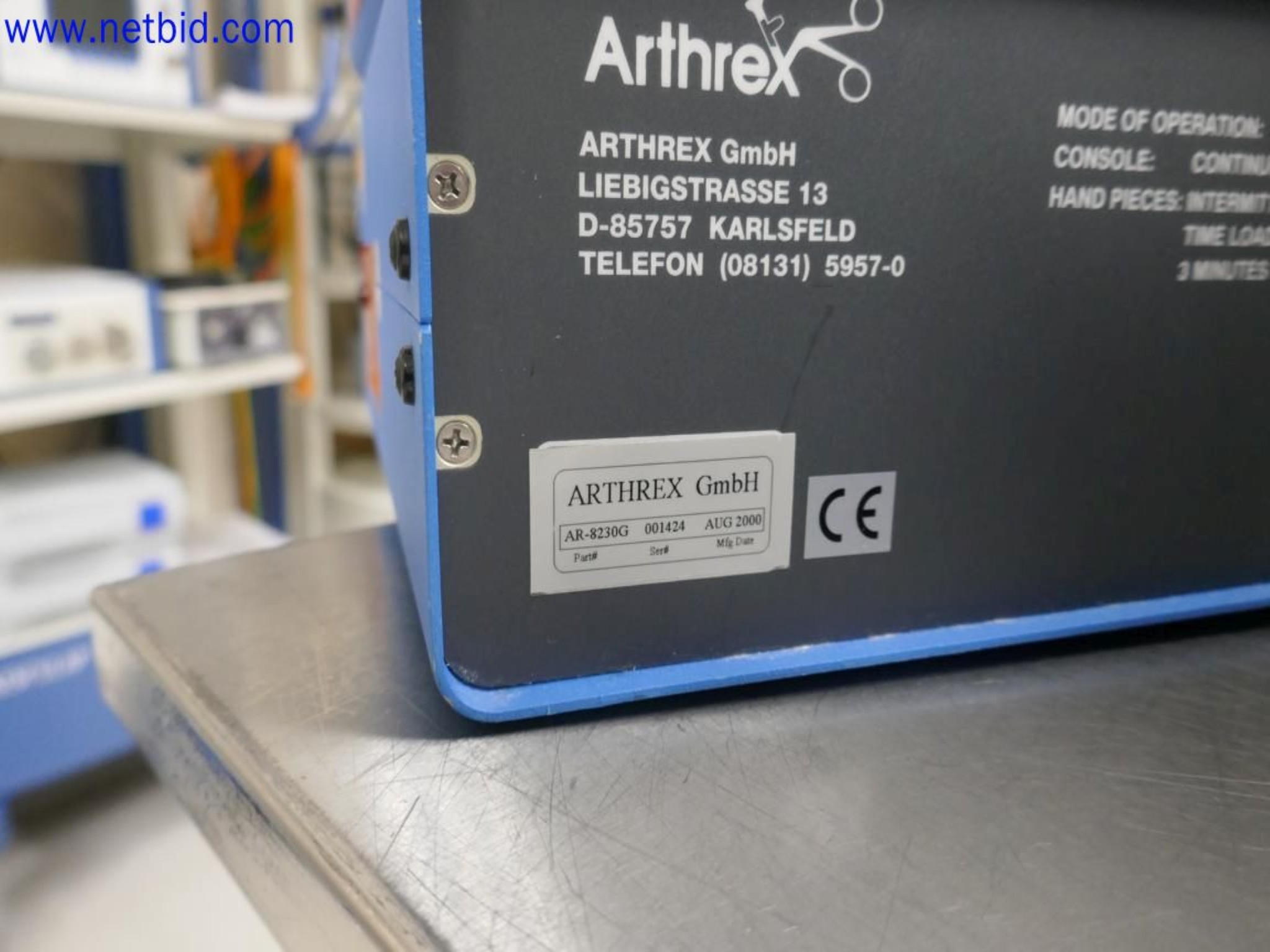 Medyczne urządzenia techniczne, wyposażenie i meble szpitalne-3