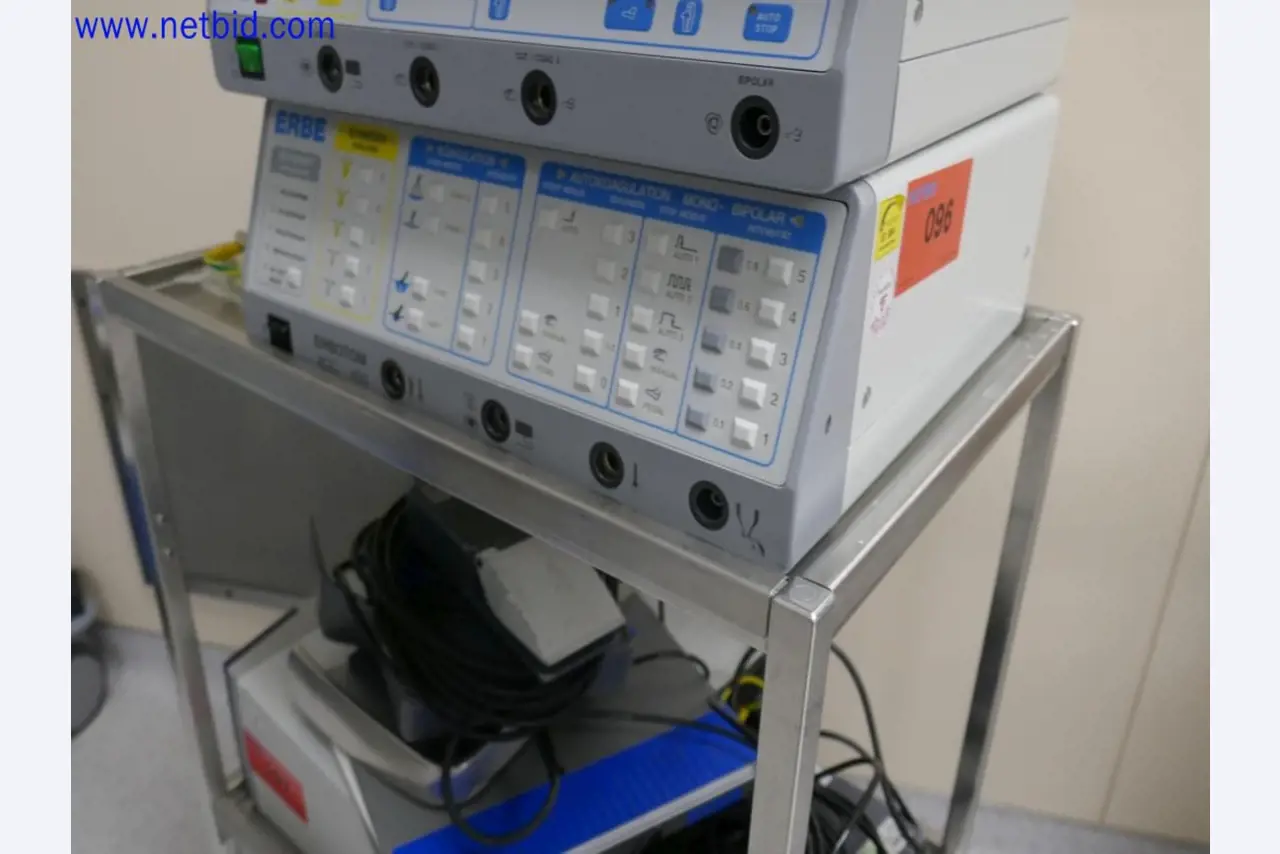 Medyczne urządzenia techniczne, wyposażenie i meble szpitalne-1