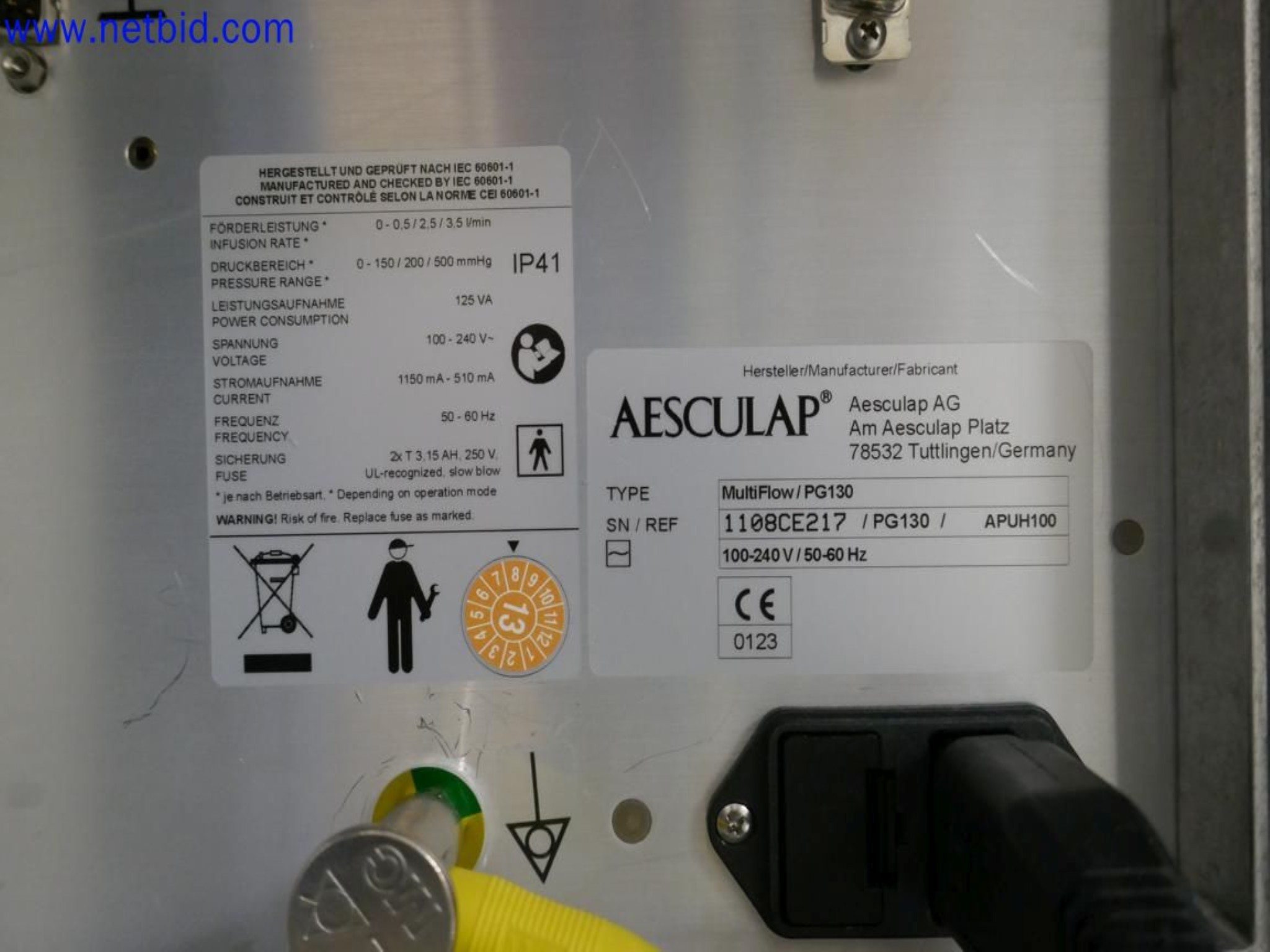 Medyczne urządzenia techniczne, wyposażenie i meble szpitalne-4