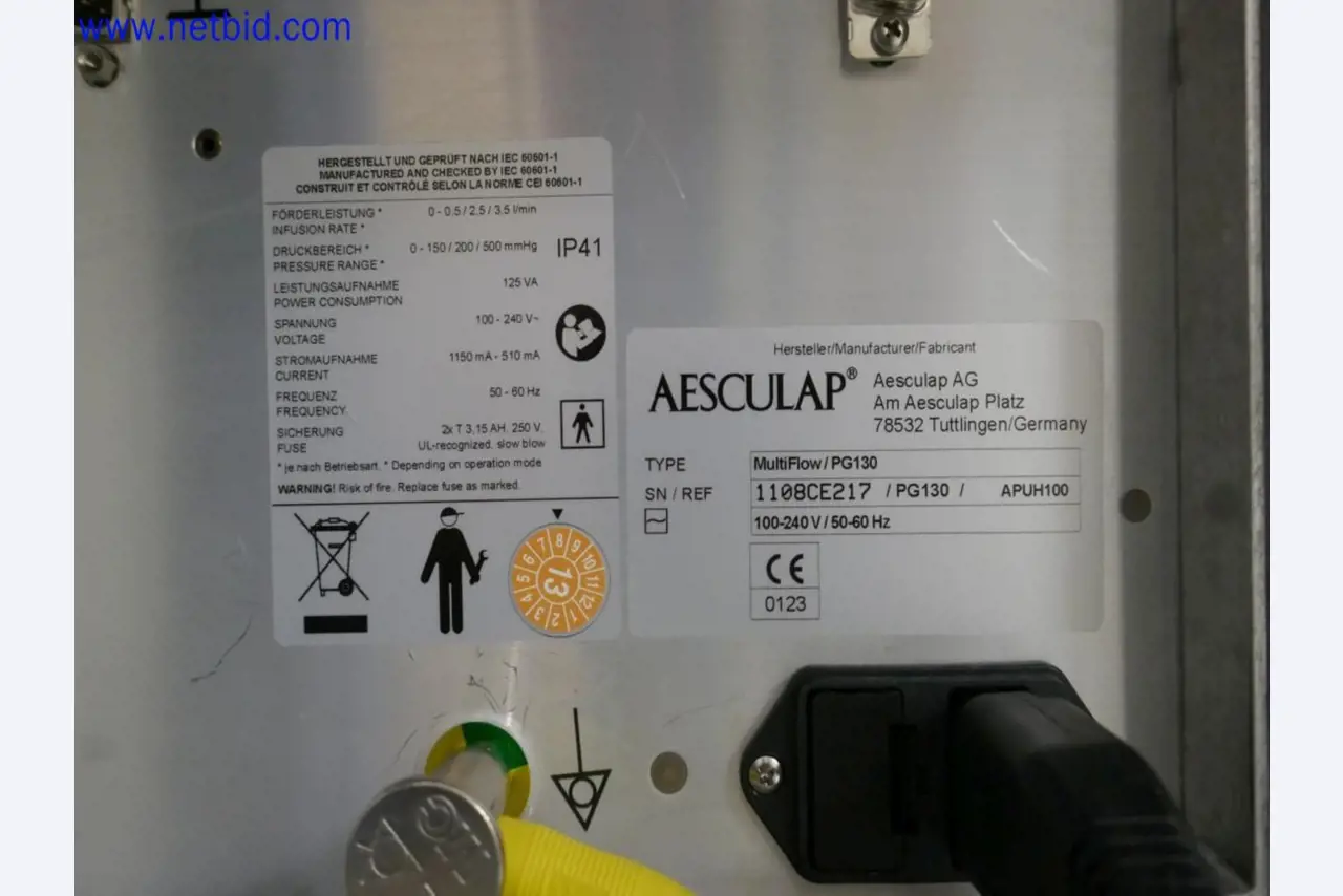 Medyczne urządzenia techniczne, wyposażenie i meble szpitalne-4