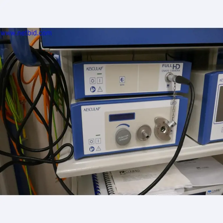 Medyczne urządzenia techniczne, wyposażenie i meble szpitalne-6