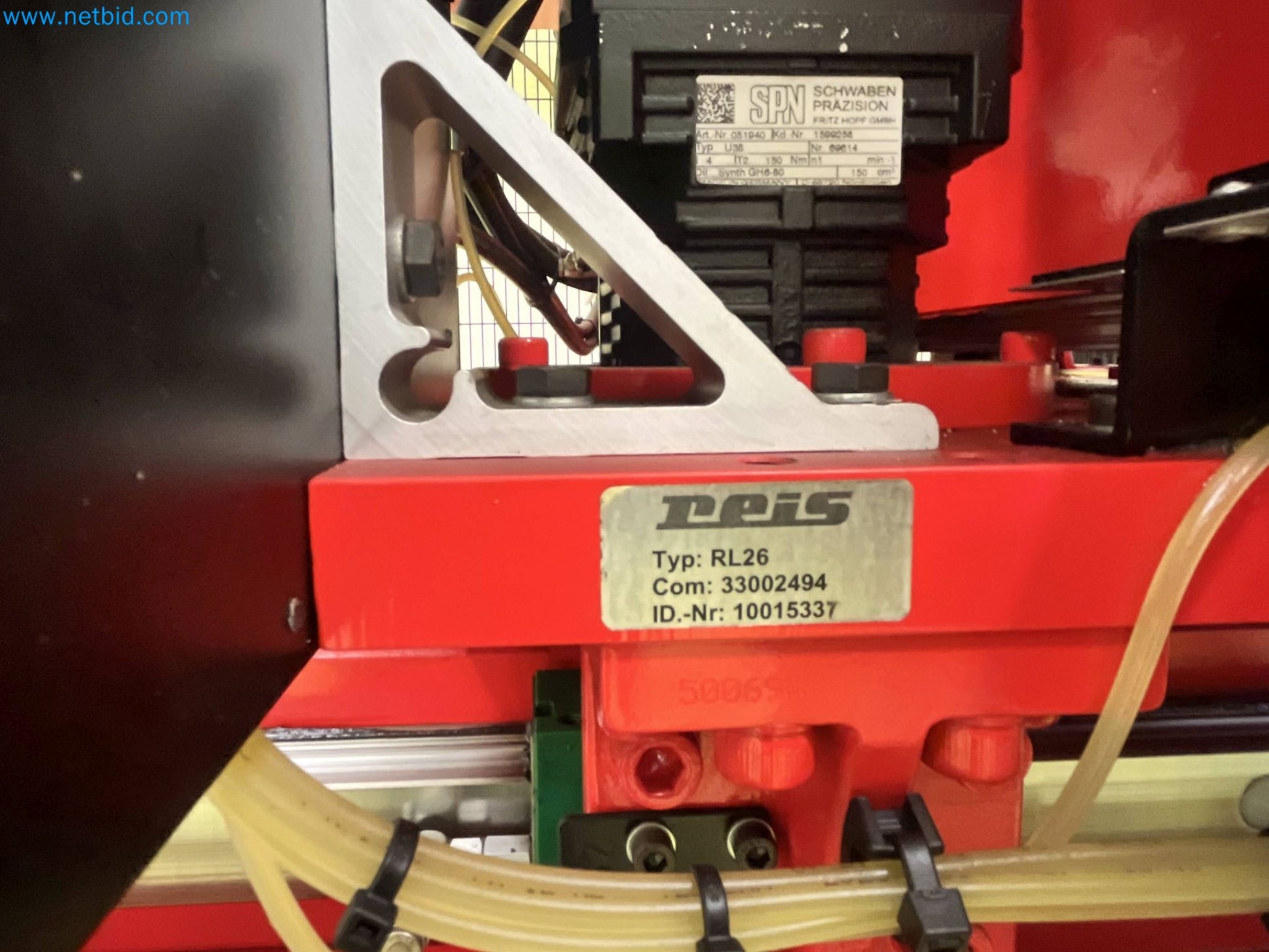 Production facilities for the manufacture of solar modules in Portugal-36