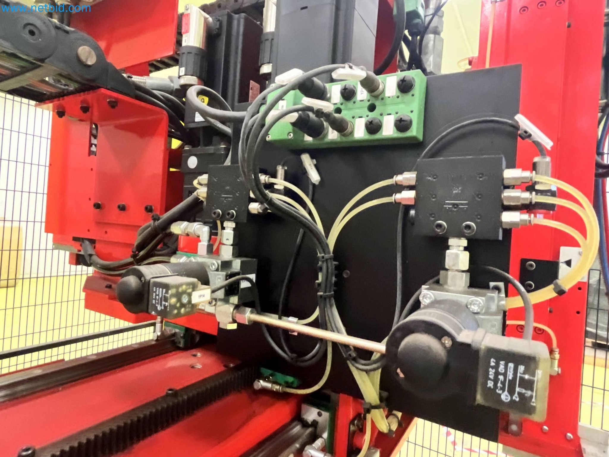 Production facilities for the manufacture of solar modules in Portugal-38