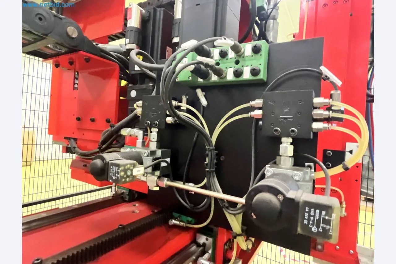 Production facilities for the manufacture of solar modules in Portugal-38