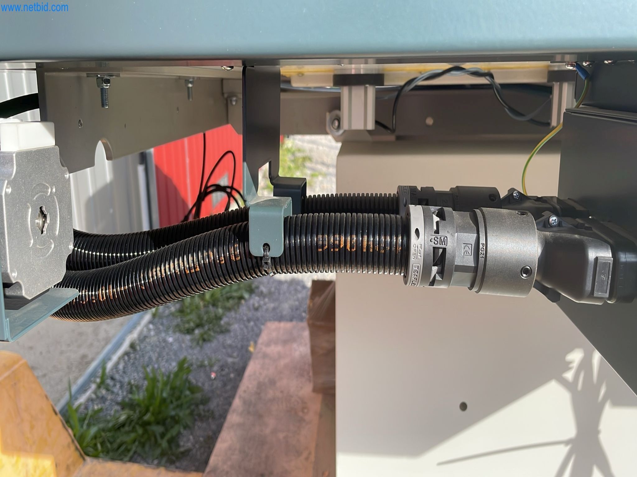 Portalowa maszyna do cięcia gumy Valiani Speed X Invicta V150-11