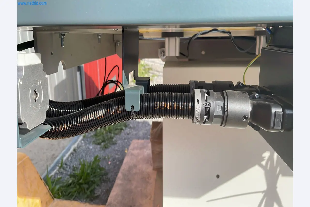 Portalowa maszyna do cięcia gumy Valiani Speed X Invicta V150-11