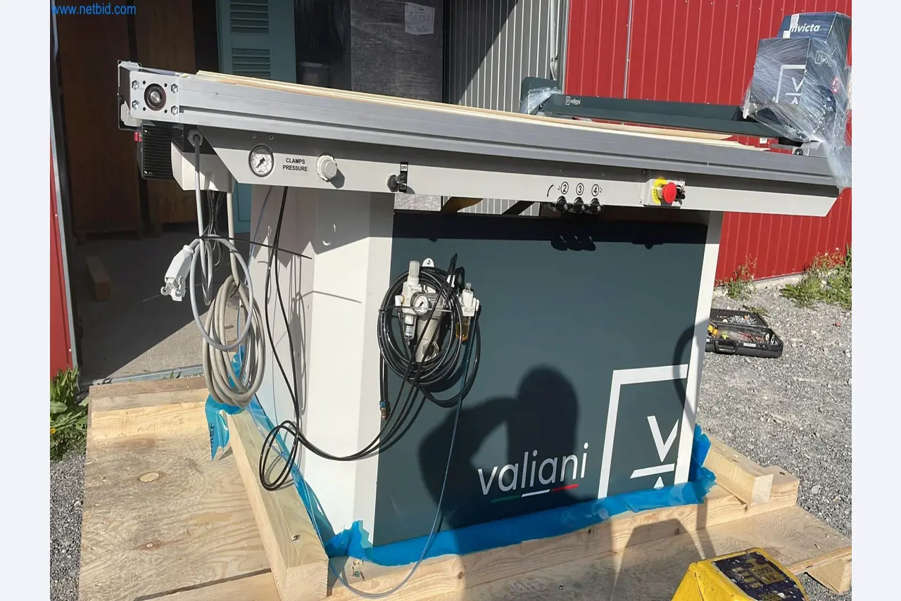 Portalowa maszyna do cięcia gumy Valiani Speed X Invicta V150-16