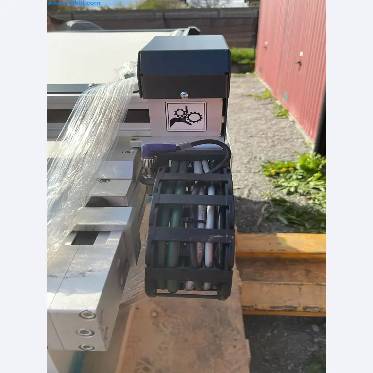 Portalowa maszyna do cięcia gumy Valiani Speed X Invicta V150-6