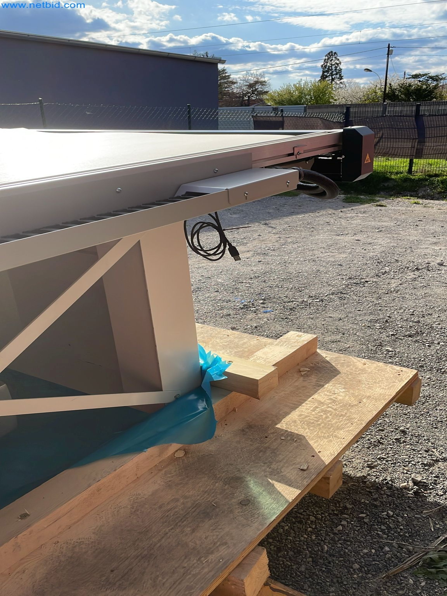 Portalowa maszyna do cięcia gumy Valiani Speed X Invicta V150-8