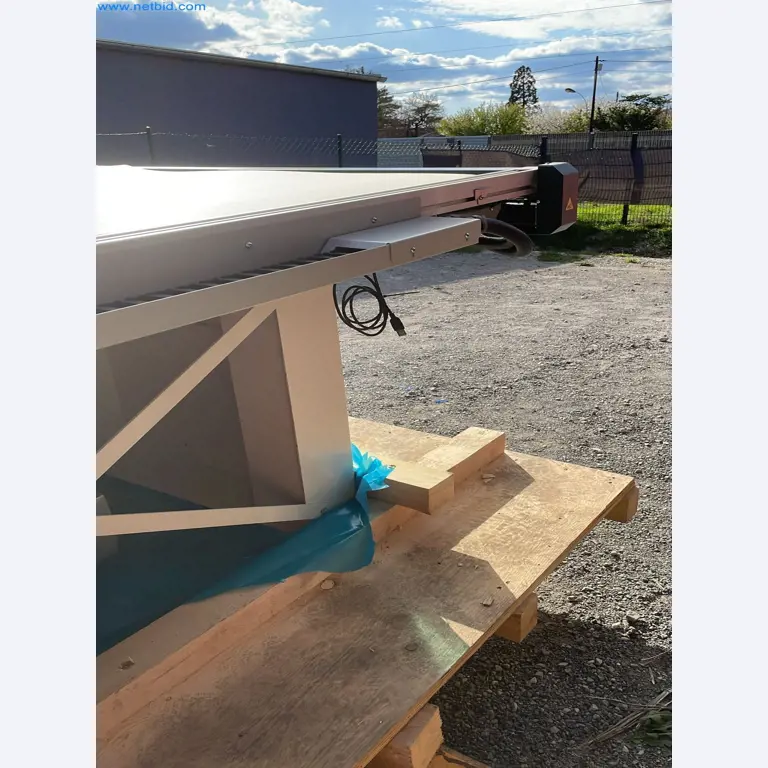 Portalowa maszyna do cięcia gumy Valiani Speed X Invicta V150-8