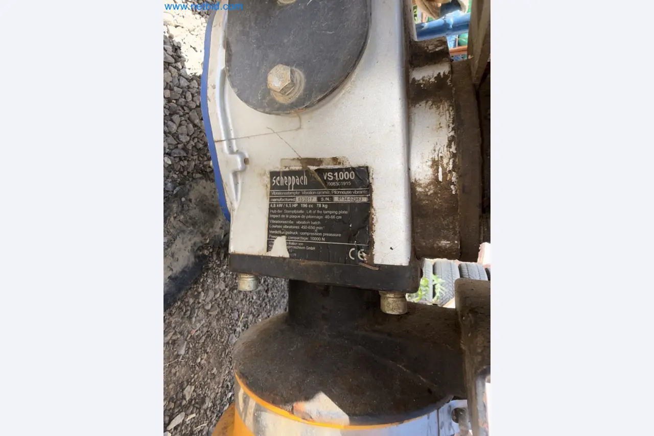 Construction Equipment and Tracked Excavators-2