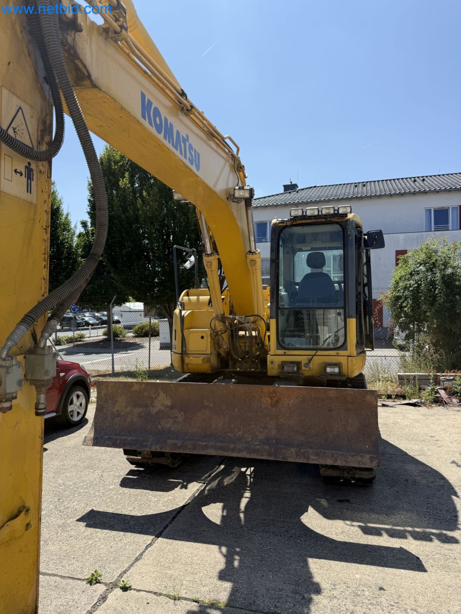 Construction Equipment and Tracked Excavators-10