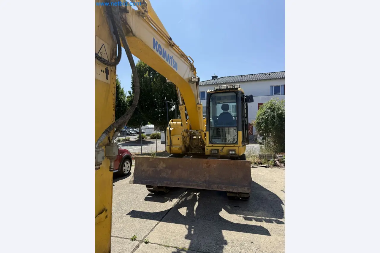 Construction Equipment and Tracked Excavators-10