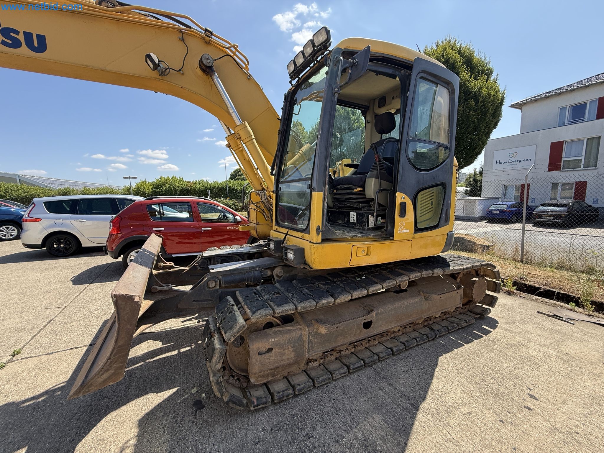 Construction Equipment and Tracked Excavators-15