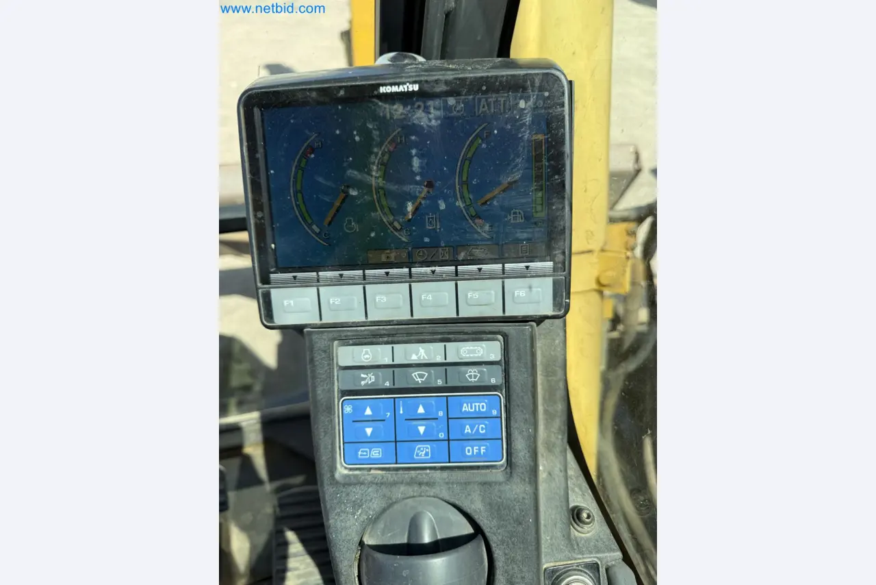 Construction Equipment and Tracked Excavators-18