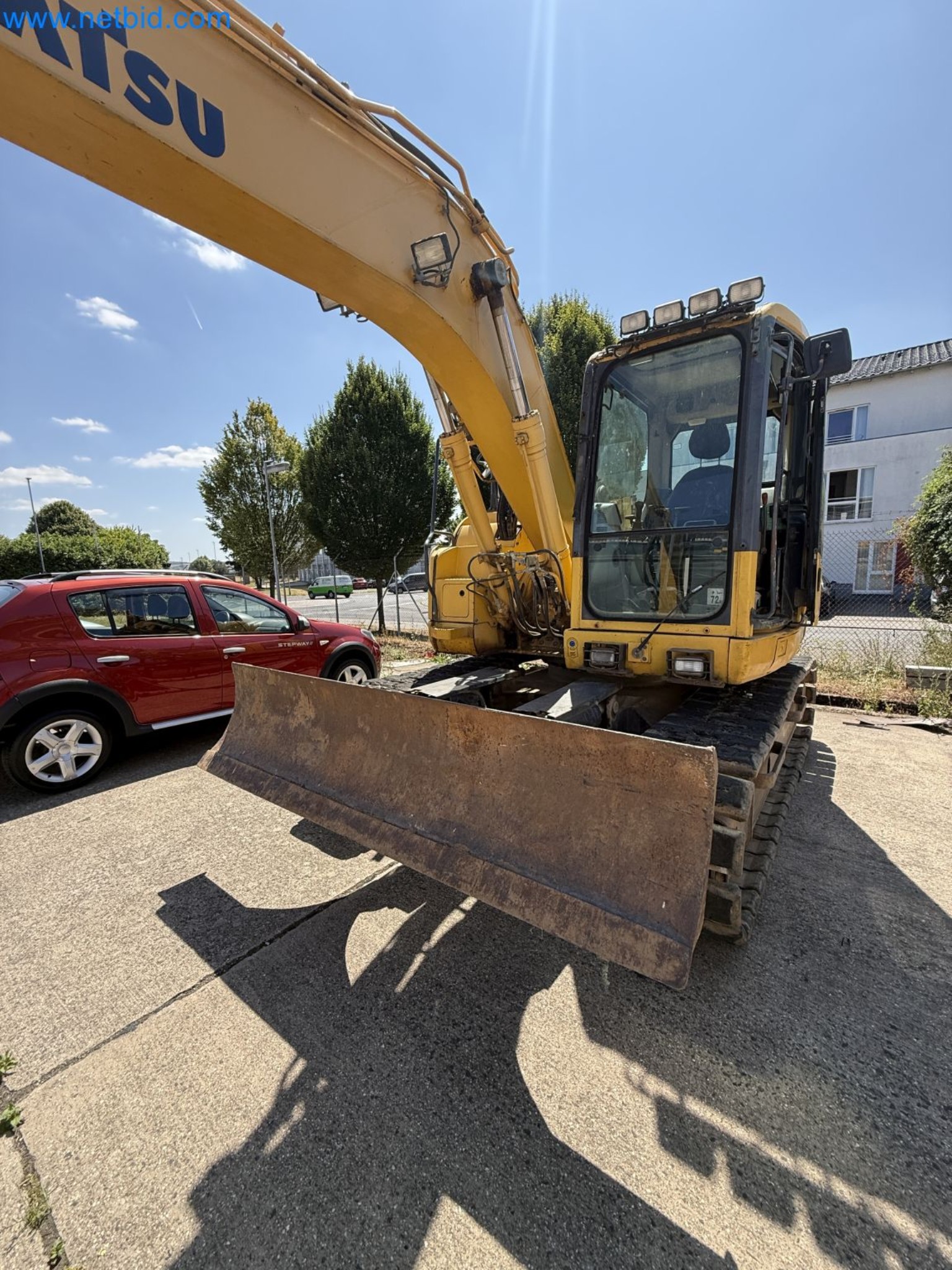 Construction Equipment and Tracked Excavators-8
