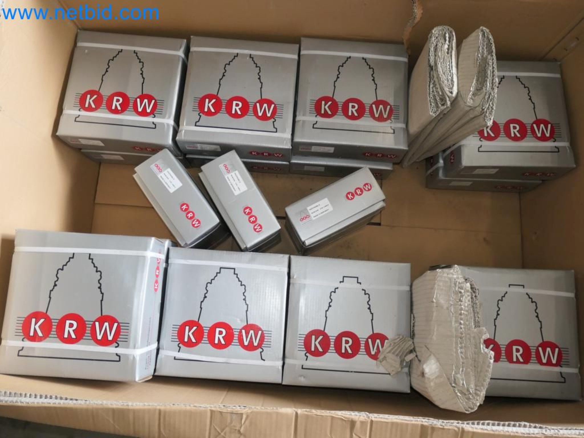 Kovozpracující stroje, vozidla a provozní a kancelářské vybavení-1